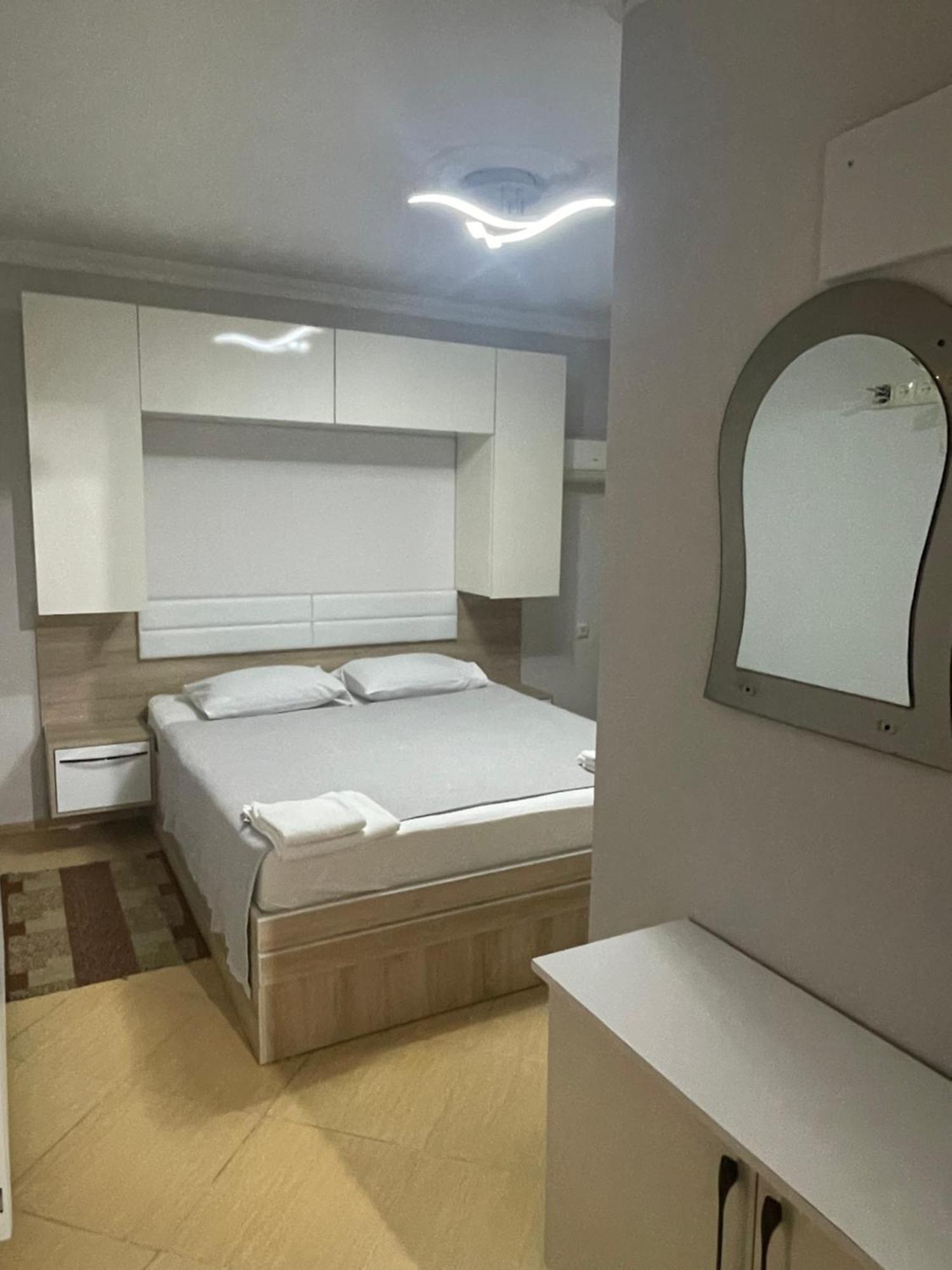 Hotel Chaika コブレチ エクステリア 写真