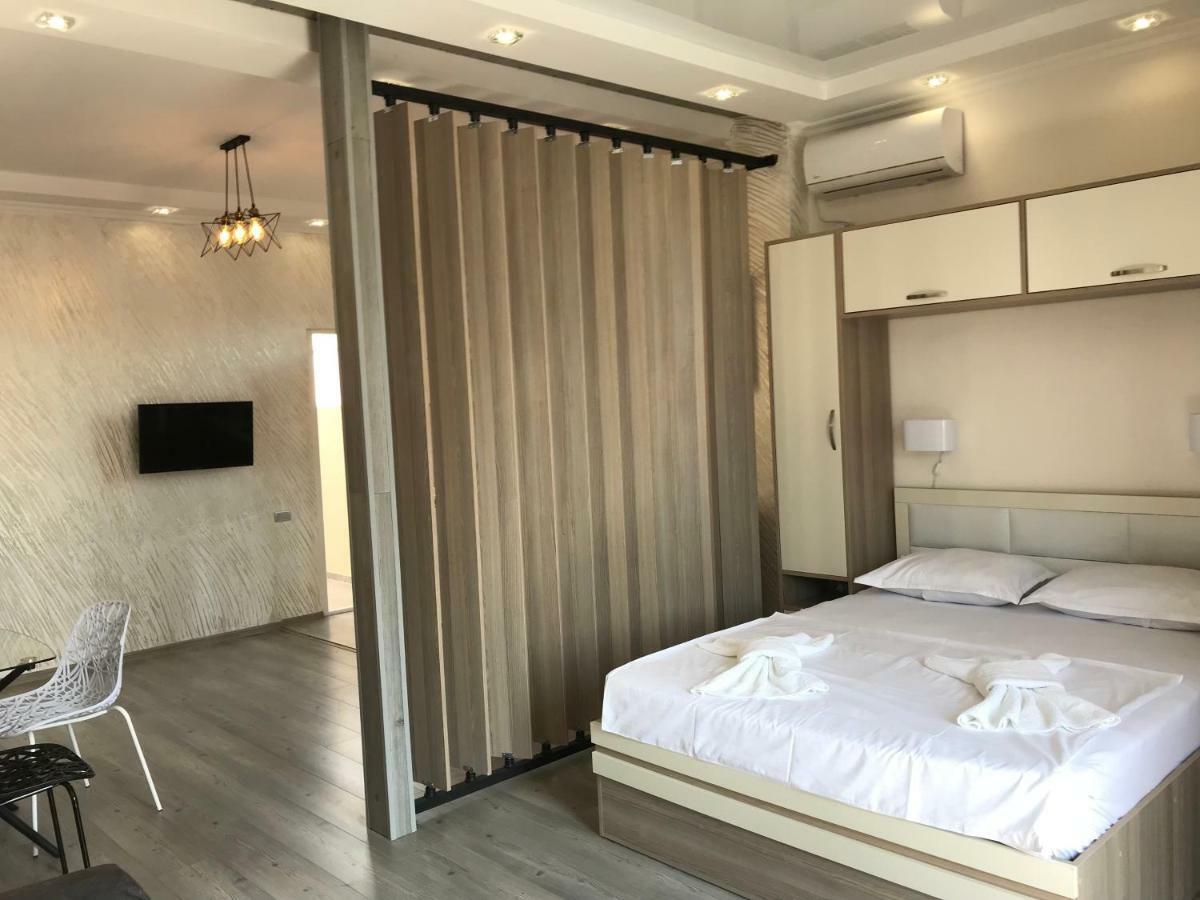 Hotel Chaika コブレチ エクステリア 写真