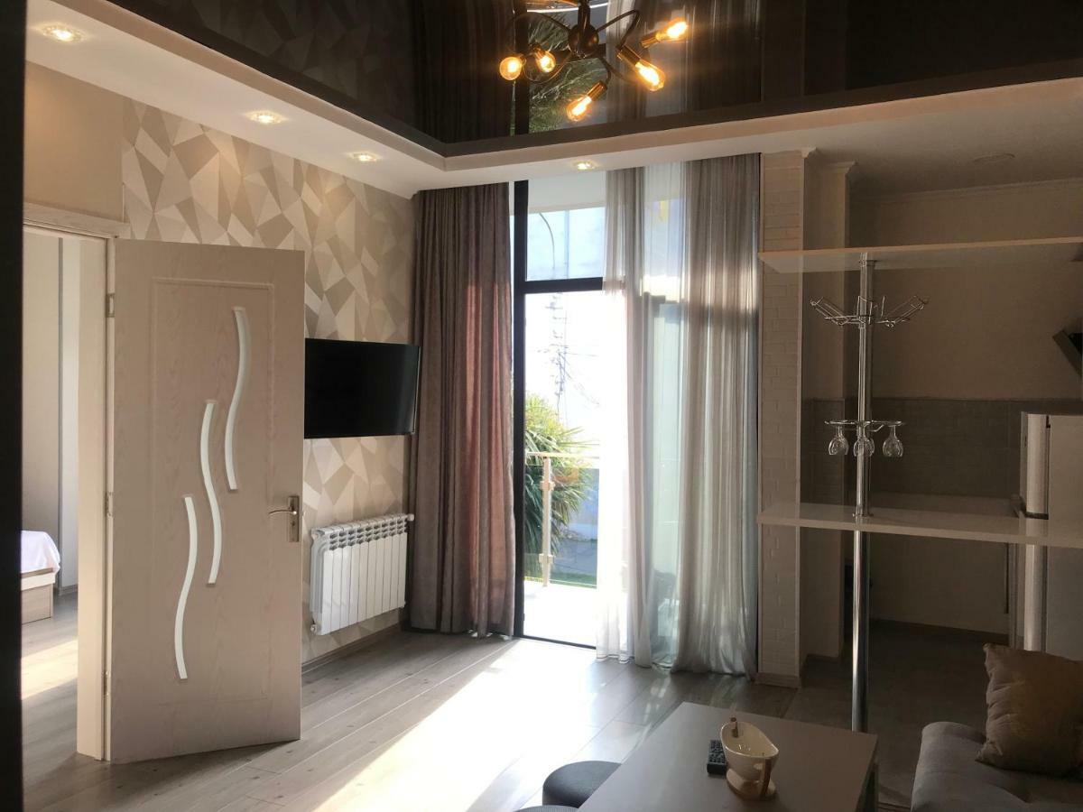 Hotel Chaika コブレチ エクステリア 写真